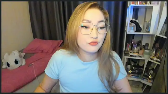 lyra x online show from 27, 11, 2025