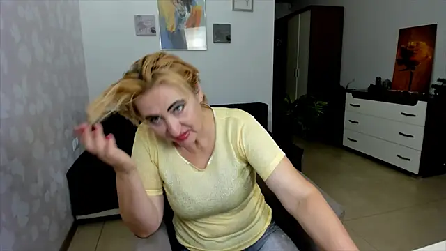 MilanaAlvis online show from 9, 9, 2025