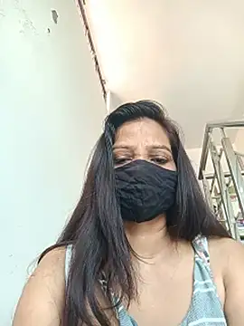 Snapshot of soni_yhakur chatting on 17, 6, 2026 soni yhakur online show from 17, 6, 2026