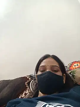 Snapshot of soni_yhakur chatting on 19, 6, 2026 soni yhakur online show from 19, 6, 2026
