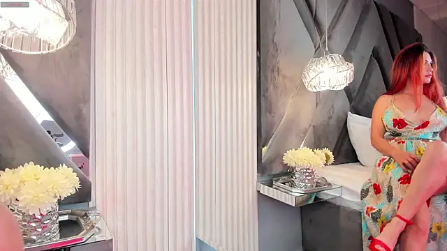 CoraimaSahin online show from 26, 10, 2025