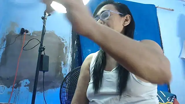 Snapshot of maggi_hotsson chatting on 11, 10, 2025 maggi hotsson online show from 11, 10, 2025