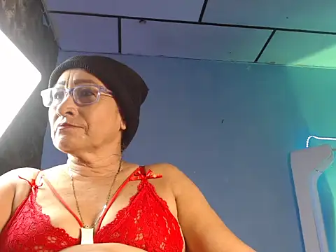 Snapshot of maggi_hotsson chatting on 4, 11, 2025 maggi hotsson online show from 4, 11, 2025