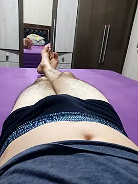 Gustavo198045 online show from 8, 2, 2026