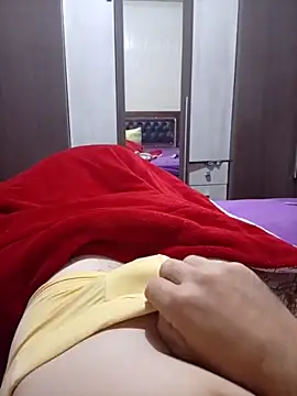 Gustavo198045 online show from 19, 4, 2026