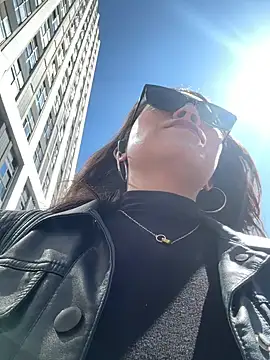 anna yngs online show from 12, 2, 2026