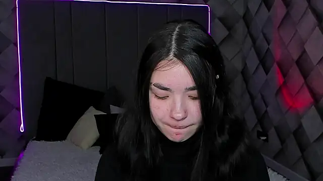 Marissa Garcia online show from 15, 10, 2025