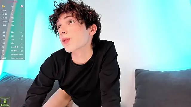 Snapshot of ColeStorm chatting on 11, 10, 2025 ColeStorm online show from 11, 10, 2025