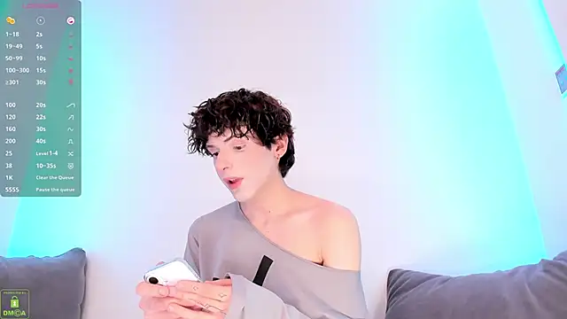 Snapshot of ColeStorm chatting on 17, 10, 2025 ColeStorm online show from 17, 10, 2025