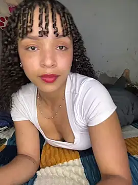 Snapshot of Yasmin777_ chatting on 3, 7, 2026 Yasmin777 online show from 3, 7, 2026