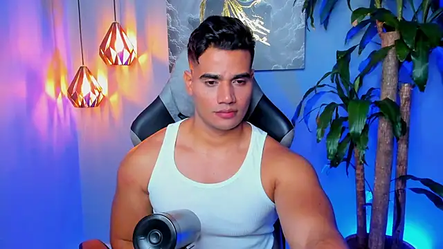 Snapshot of AndresR3 chatting on 10, 11, 2025 AndresR3 online show from 10, 11, 2025