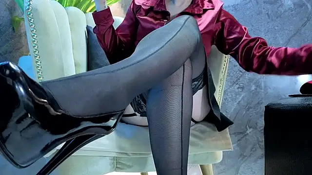 Anxelica Macondo  online show from 9, 2, 2026