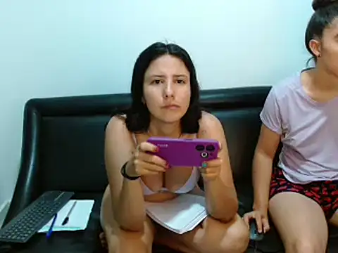 Snapshot of Cristalll_0925 chatting on 6, 11, 2025 Cristalll 0925 online show from 6, 11, 2025