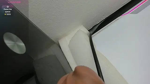 Snapshot of blue_wxw chatting on 8, 10, 2025 blue wxw online show from 8, 10, 2025