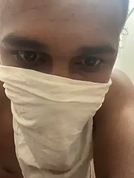 Snapshot of omkarcoll chatting on 1, 2, 2026 omkarcoll online show from 1, 2, 2026