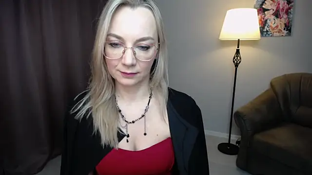 Ava Elior online show from 4, 12, 2025