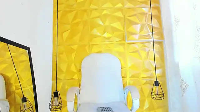 Snapshot of Annie_Addyson chatting on 10, 9, 2025 Annie Addyson online show from 10, 9, 2025