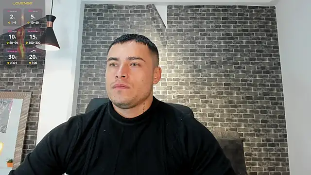 Snapshot of connorsmiith chatting on 6, 10, 2025 connorsmiith online show from 6, 10, 2025