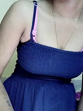 Snapshot of raju-ki-rani chatting on 6, 11, 2025 raju-ki-rani online show from 6, 11, 2025