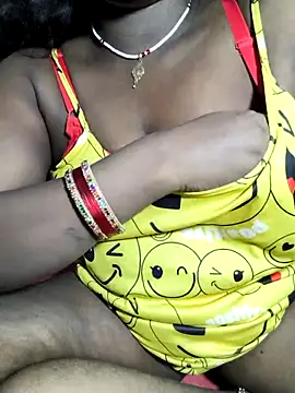 Snapshot of raju-ki-rani chatting on 17, 11, 2025 raju-ki-rani online show from 17, 11, 2025