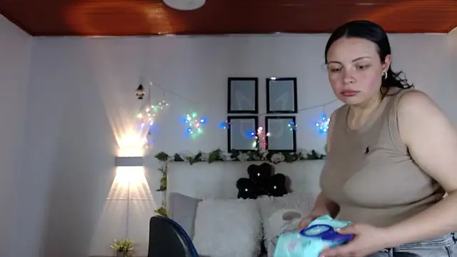 Megan 05  online show from 6, 2, 2026