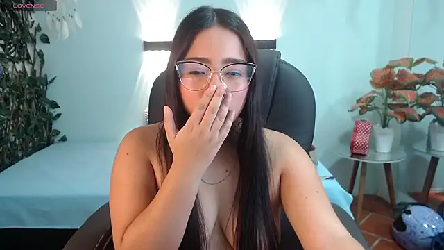 tinisweet online show from 29, 4, 2026