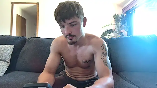 Snapshot of derekmontana2 chatting on 14, 6, 2026 derekmontana2 online show from 14, 6, 2026