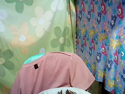 Snapshot of MorenaLovelyPinay24 chatting on 8, 2, 2026 MorenaLovelyPinay24 online show from 8, 2, 2026