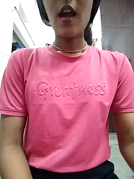 Naina 04 online show from 25, 9, 2025