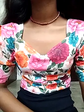 Naina 04 online show from 4, 10, 2025