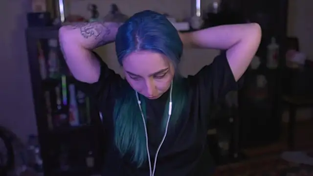 Snapshot of lis_silver chatting on 31, 3, 2026 lis silver online show from 31, 3, 2026