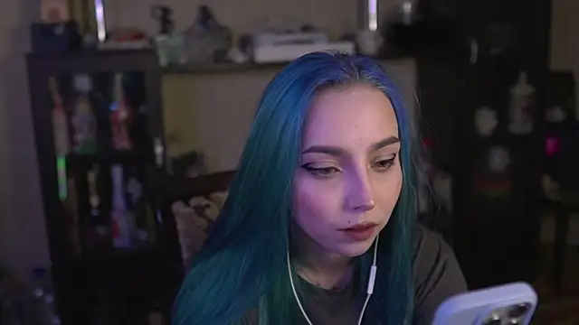 Snapshot of lis_silver chatting on 11, 4, 2026 lis silver online show from 11, 4, 2026