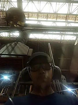 Snapshot of safadinhoo007 chatting on 26, 10, 2025 safadinhoo007 online show from 26, 10, 2025