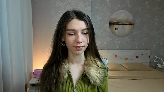 Snapshot of KellyShines chatting on 17, 12, 2025 KellyShines online show from 17, 12, 2025