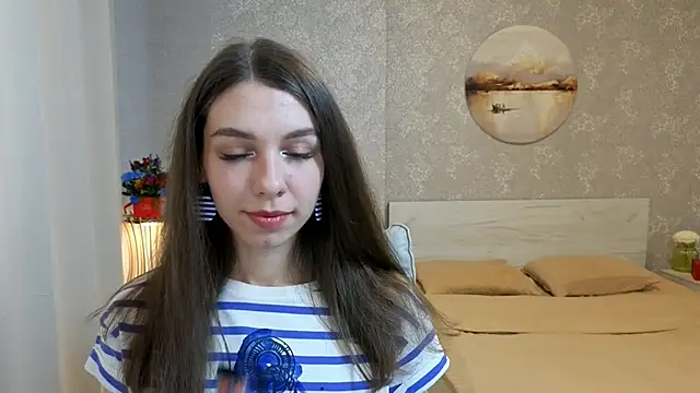 Snapshot of KellyShines chatting on 23, 5, 2026 KellyShines online show from 23, 5, 2026