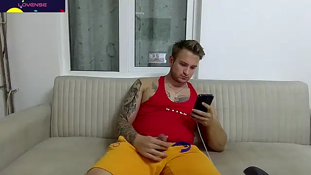 MarcusSophie online show from 8, 9, 2025