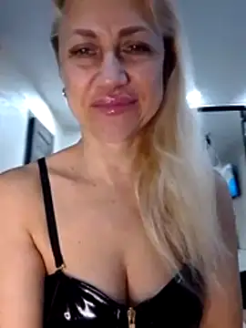 Snapshot of KissMiSveet chatting on 23, 2, 2026 KissMiSveet online show from 23, 2, 2026