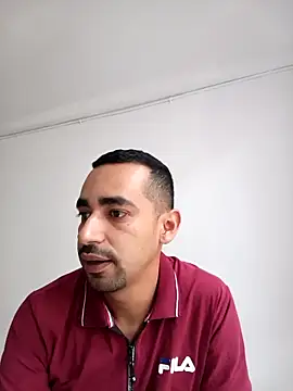 stivenlujan69 online show from 18, 4, 2026