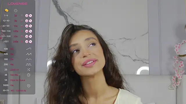 AdoraCortes online show from 20, 9, 2025