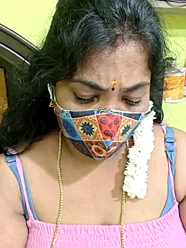 Snapshot of Tamil_Mithra chatting on 23, 4, 2026 Tamil Mithra online show from 23, 4, 2026