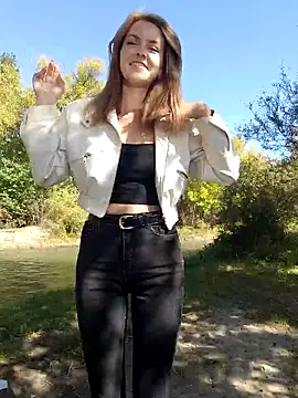 YOOUR EVAA online show from 21, 9, 2025