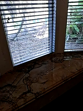 Snapshot of guy_manley chatting on 28, 10, 2025 guy manley online show from 28, 10, 2025