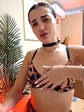 Snapshot of NaughtyChloe chatting on 6, 10, 2025 NaughtyChloe online show from 6, 10, 2025