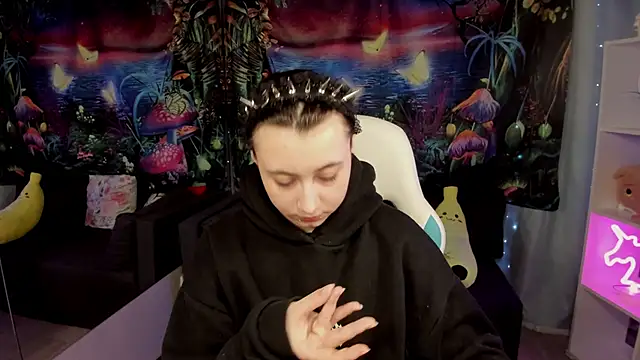 ClaraParks online show from 11, 4, 2026