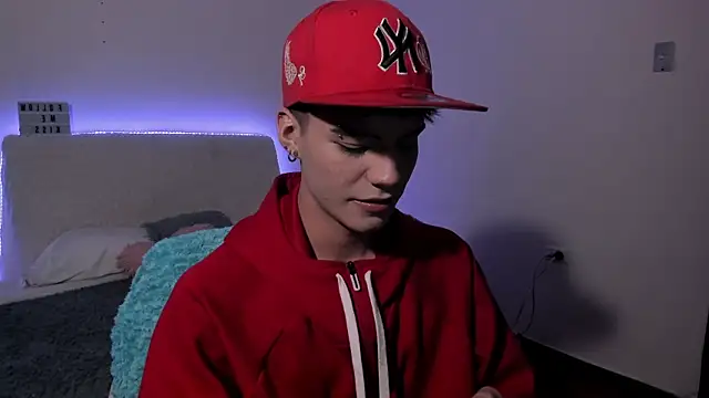 Dulcey  online show from 16, 4, 2026