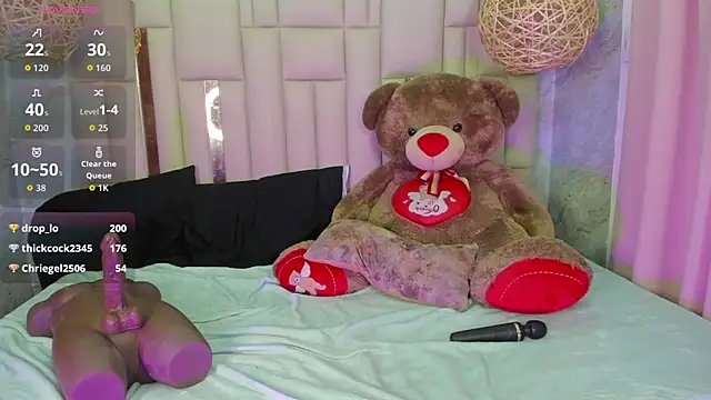 Snapshot of NikkyyRed chatting on 16, 11, 2025 NikkyyRed online show from 16, 11, 2025