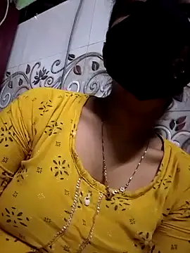 Snapshot of Zoya_G chatting on 13, 10, 2025 Zoya G online show from 13, 10, 2025