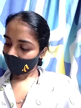 Snapshot of Zoya_G chatting on 20, 10, 2025 Zoya G online show from 20, 10, 2025