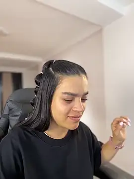 JuanitaMore01 online show from 25, 3, 2026