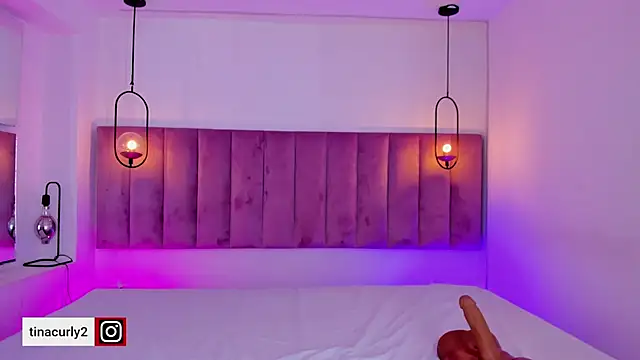 Tina curly online show from 30, 9, 2025